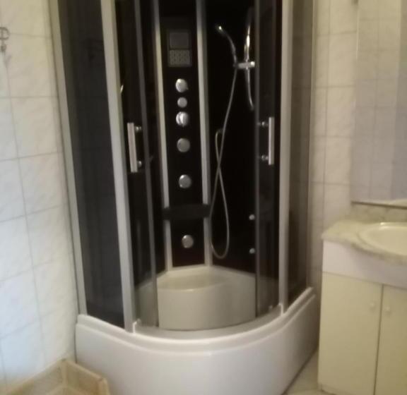 スタンダード5人部屋, Katica Vend¿