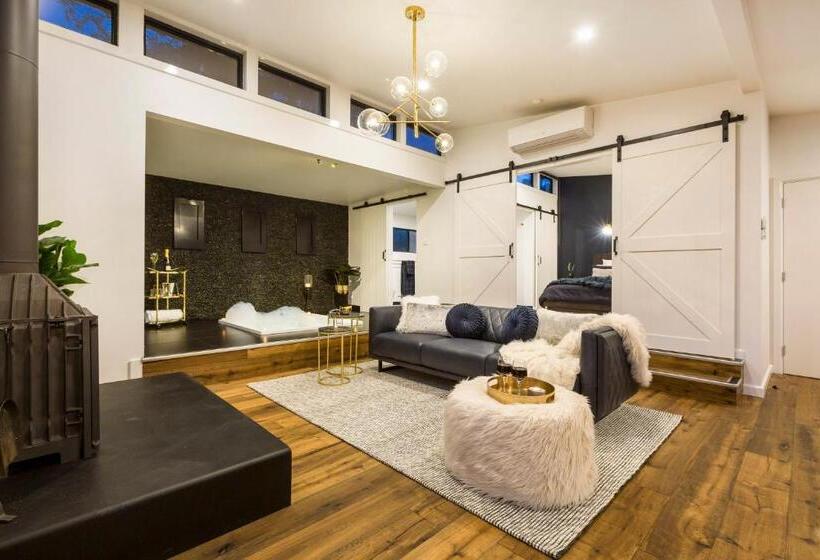 Студия Стандарт, Kudos Villas   Hepburn Springs