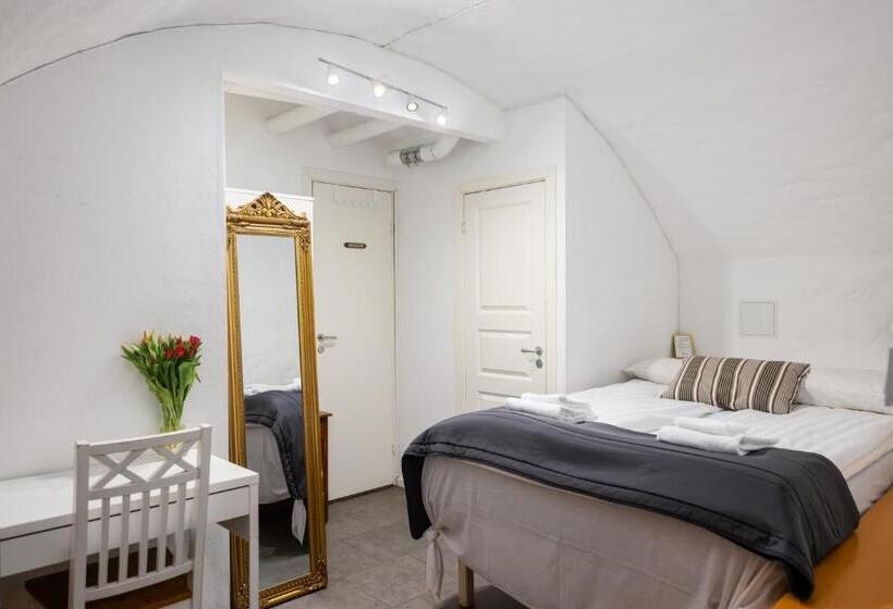 スタンダードルーム, L Skeppsbron