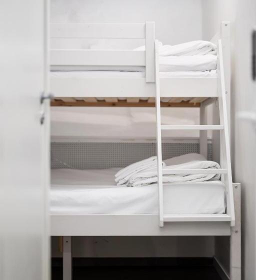 スタンダードルーム, L Skeppsbron