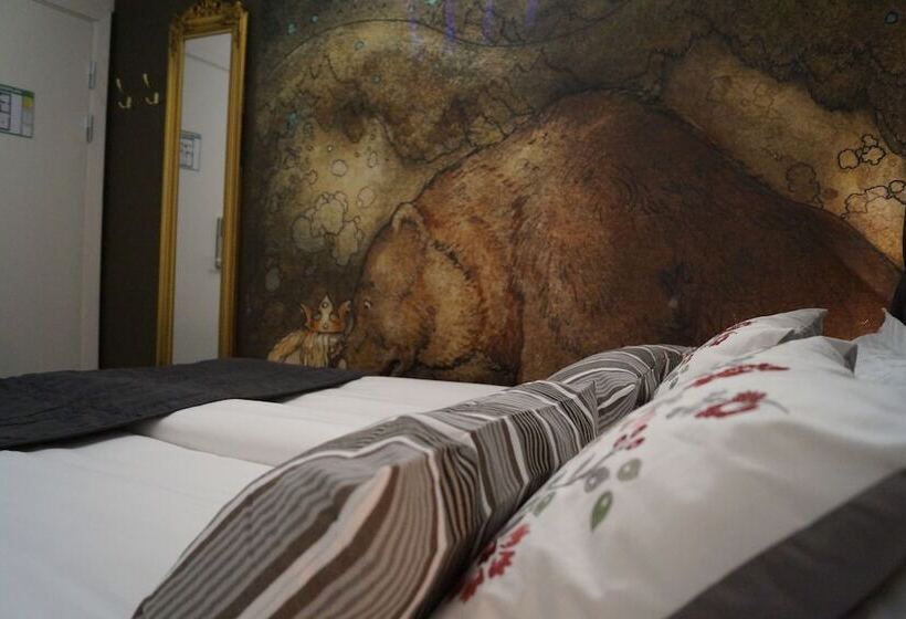 バス共有のスタンダードルーム, L Skeppsbron