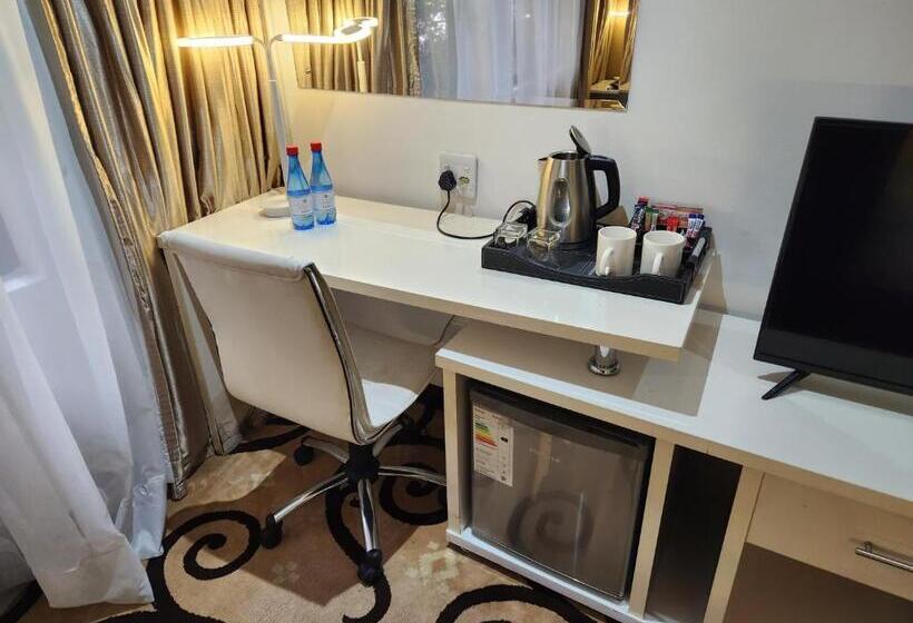 חדר סטנדרט עם מיטת קינג, Palm Continental