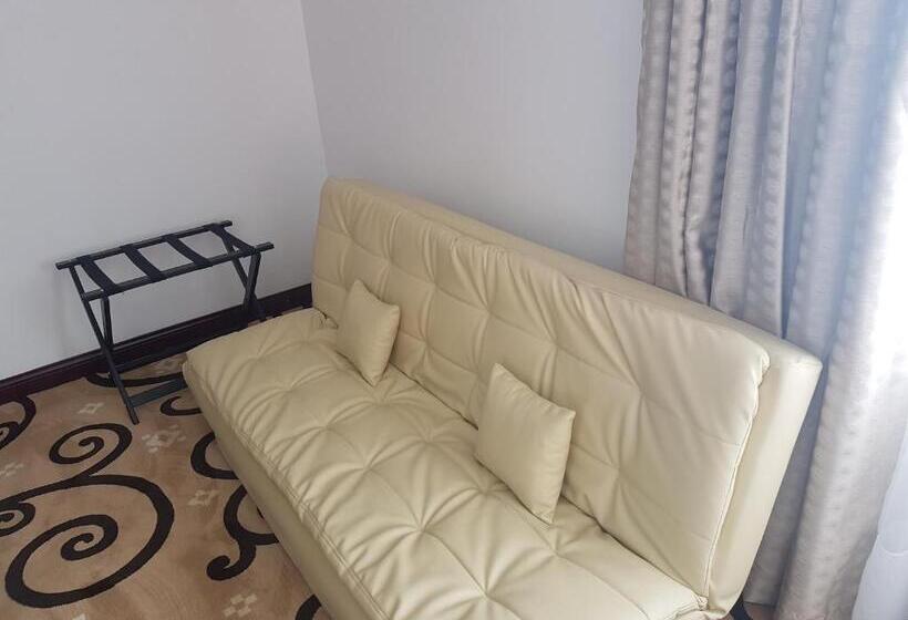 Президентский Люкс, Palm Continental