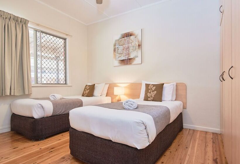 اتاق استاندارد, Ruthven Street Motor Inn