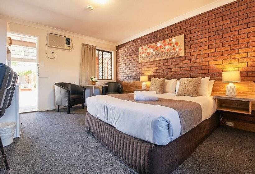 اتاق استاندارد, Ruthven Street Motor Inn