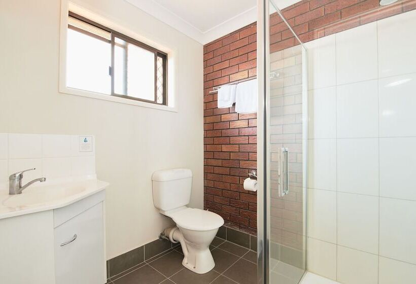 اتاق استاندارد, Ruthven Street Motor Inn