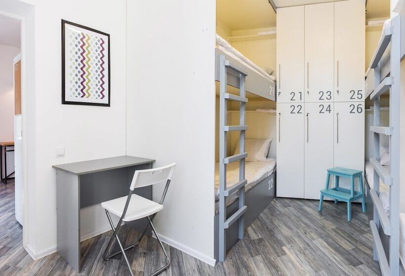 공동 객실, Shukhov Hostel