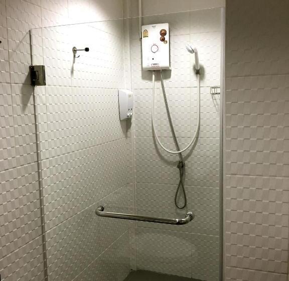 اتاق لوکس, Urban Hostel Bangkok