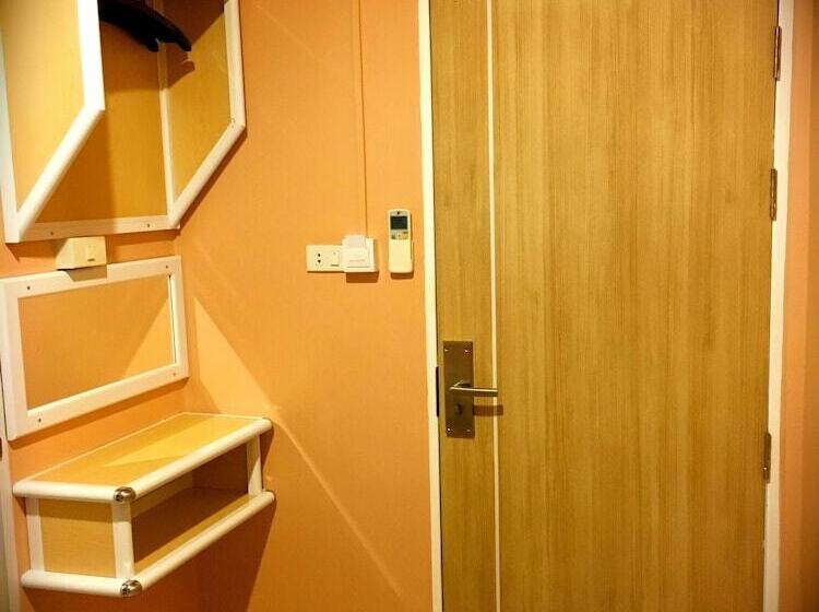 اتاق استاندارد, Urban Hostel Bangkok