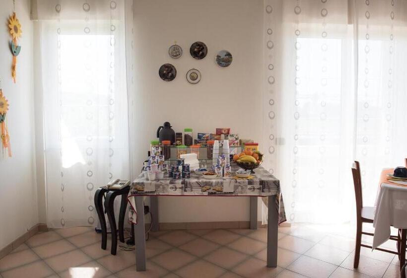 标准三人间, Area Domus