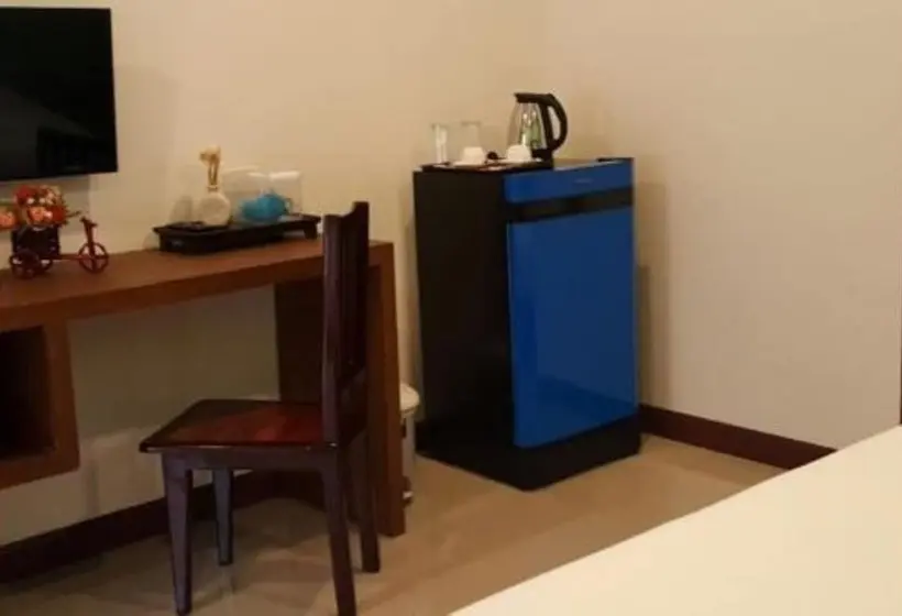 اتاق استاندارد سه نفره, Bs Airport At Phuket