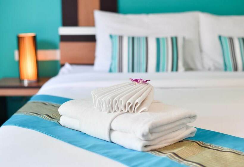 스탠다드 룸 풀장 전망, Cascades Resort
