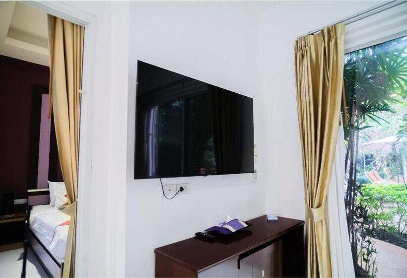 شقة غرفة واحدة مطلة على حمام السباحة, Cascades Resort