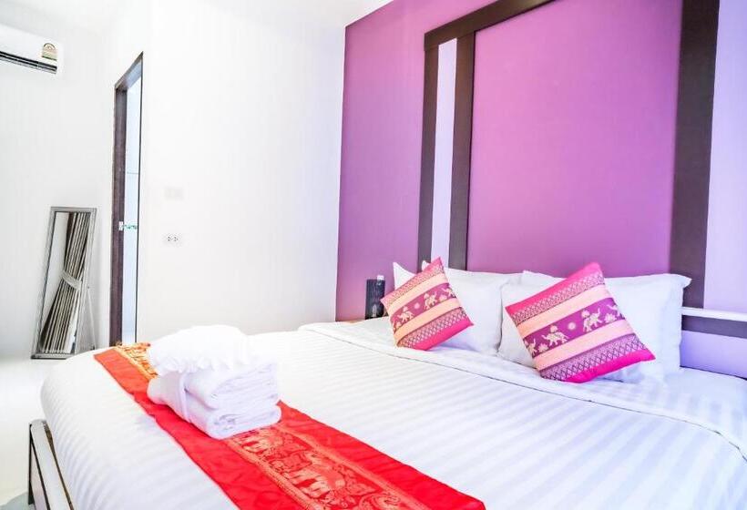 شقة غرفة واحدة مطلة على حمام السباحة, Cascades Resort