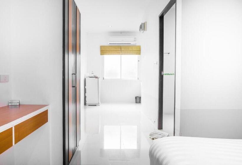 إستوديو قياسى, Cascades Resort