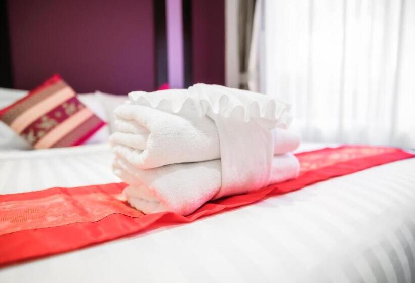 غرفة قياسية مطلّة علي الحديقة, Cascades Resort