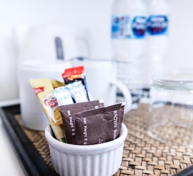 شقة غرفة واحدة مطلة على حمام السباحة, Cascades Resort