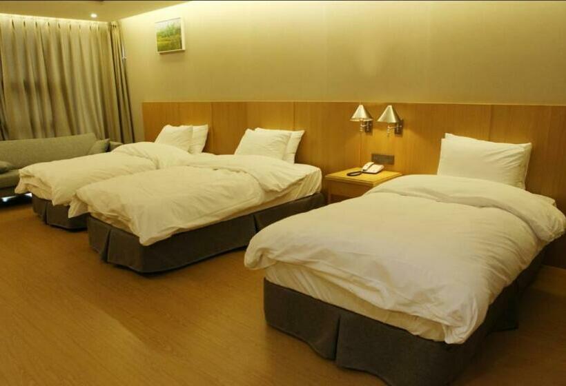 스탠다드 트리플 룸, J Square Hotel And Wedding