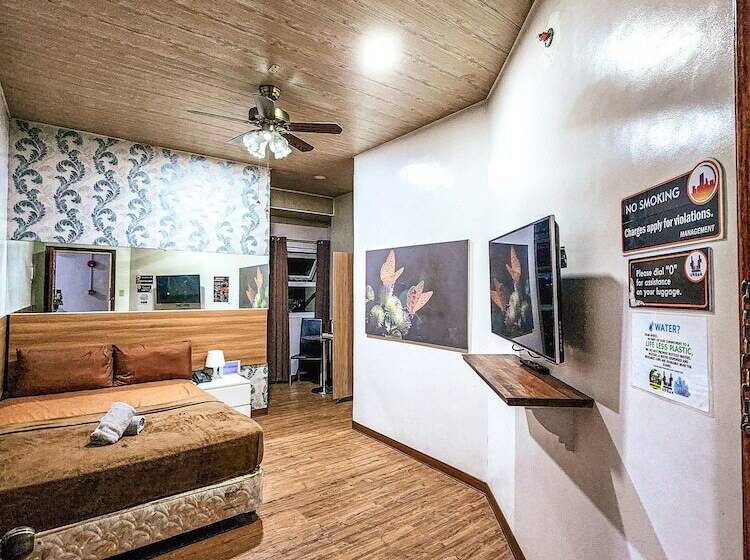 Quarto Deluxe, Urban