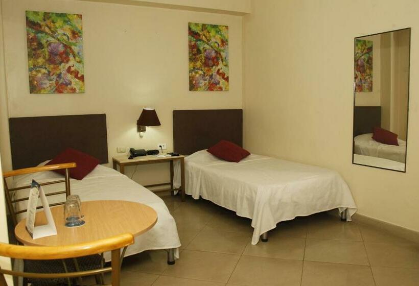 エコノミールーム, Varadero Internacional