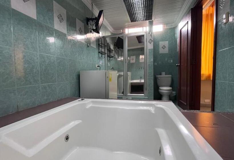 デラックススイート, Varadero Internacional