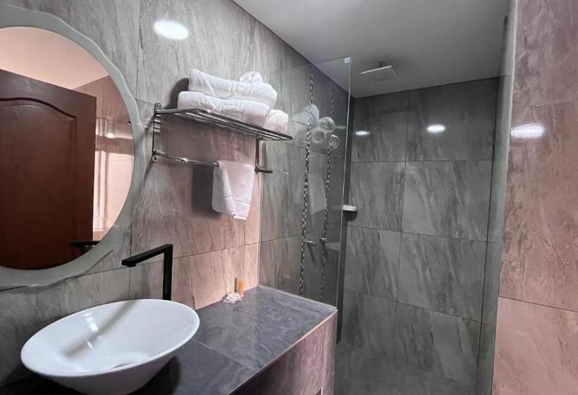 デラックススイート, Varadero Internacional