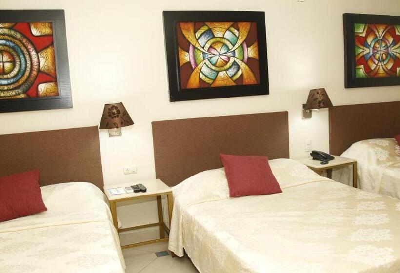 スタンダードトリプルルーム, Varadero Internacional