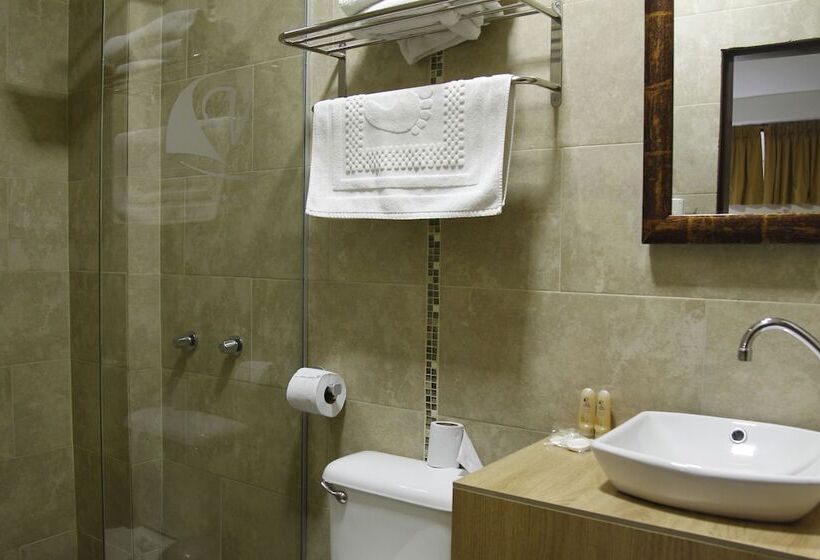 スタンダードトリプルルーム, Varadero Internacional