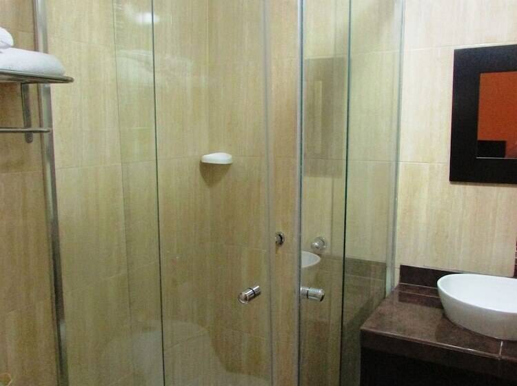 スタンダードトリプルルーム, Varadero Internacional