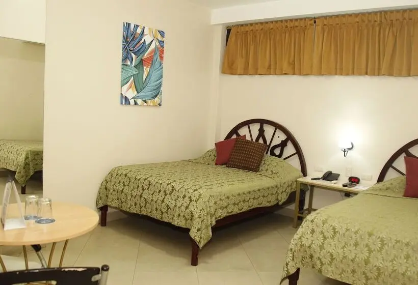 Standard Kolmen Hengen Huone, Varadero Internacional