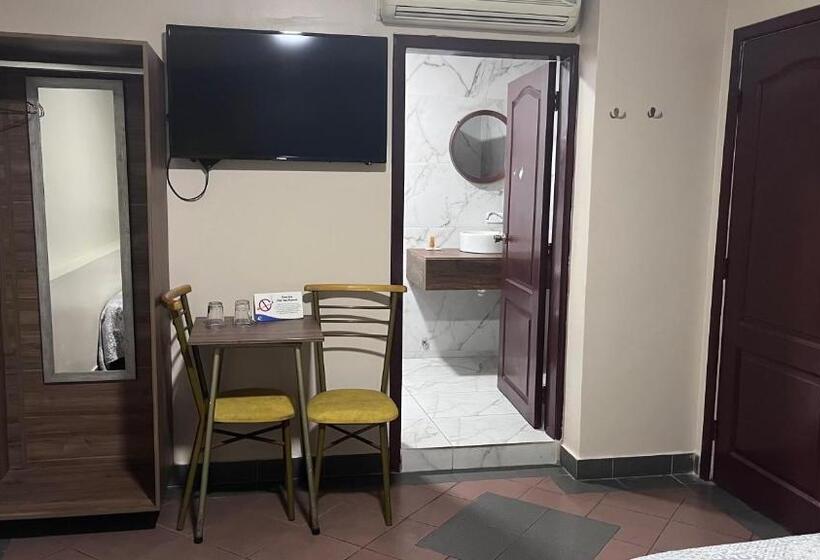 エコノミールーム, Varadero Internacional