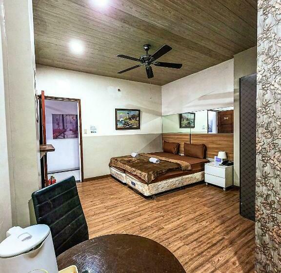 Quarto Estandar, Urban