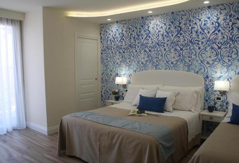 Quarto Deluxe com Terraço, Ines Bed And Breakfast & Apartments