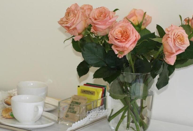 Quarto Deluxe com Terraço, Ines Bed And Breakfast & Apartments