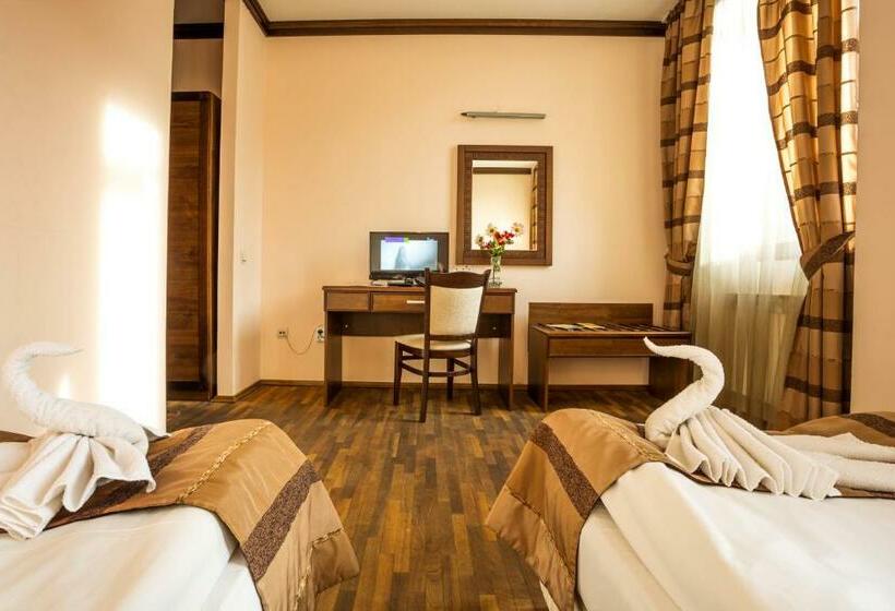Номер Стандарт Индивидуальный, Family Hotel Teteven