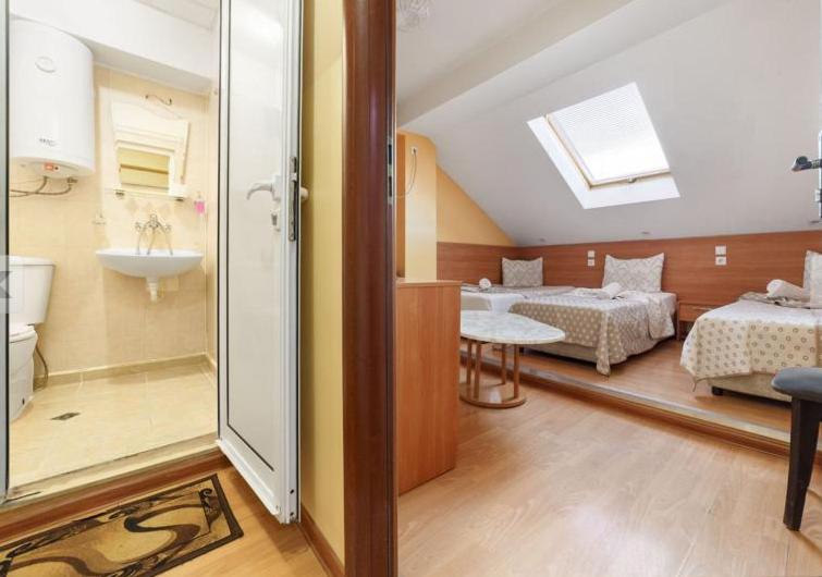 غرفة قياسية ثلاثية, Mirage Pleven