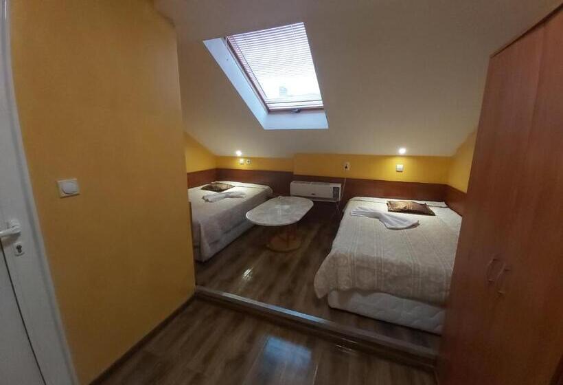 غرفة قياسية, Mirage Pleven