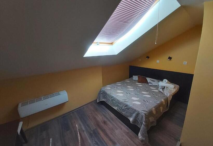 패밀리 룸, Mirage Pleven