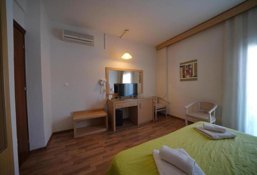 标准三人间, Olympion