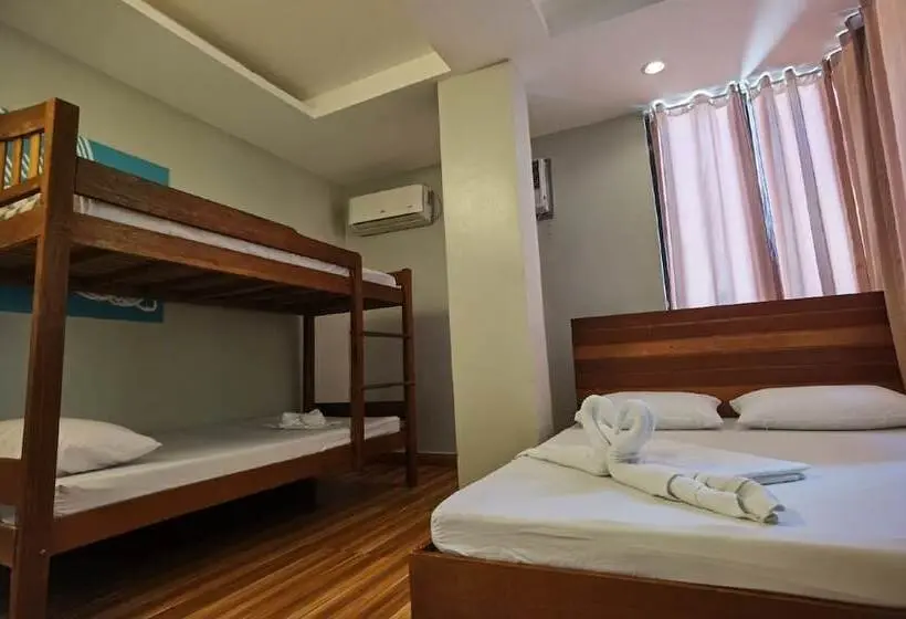 ファミリールーム, Amos Pili Tree Inn Powered By Cocotel