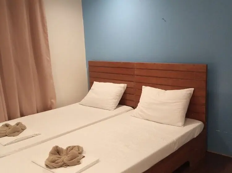 エコノミールーム, Amos Pili Tree Inn Powered By Cocotel