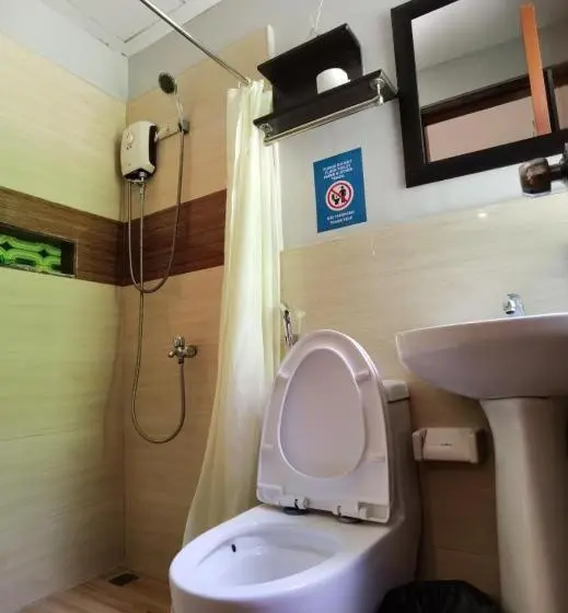 エコノミールーム, Amos Pili Tree Inn Powered By Cocotel
