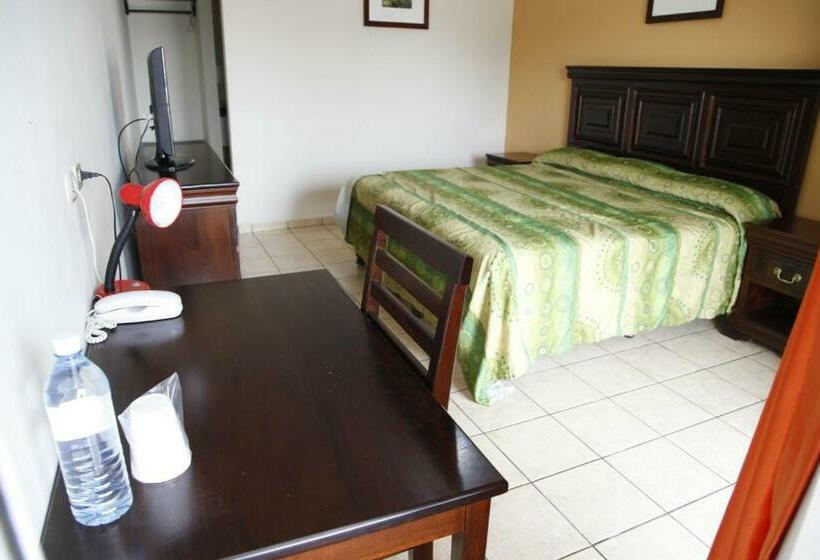 اتاق استاندارد یک نفره, Apart Hotel Pico Bonito