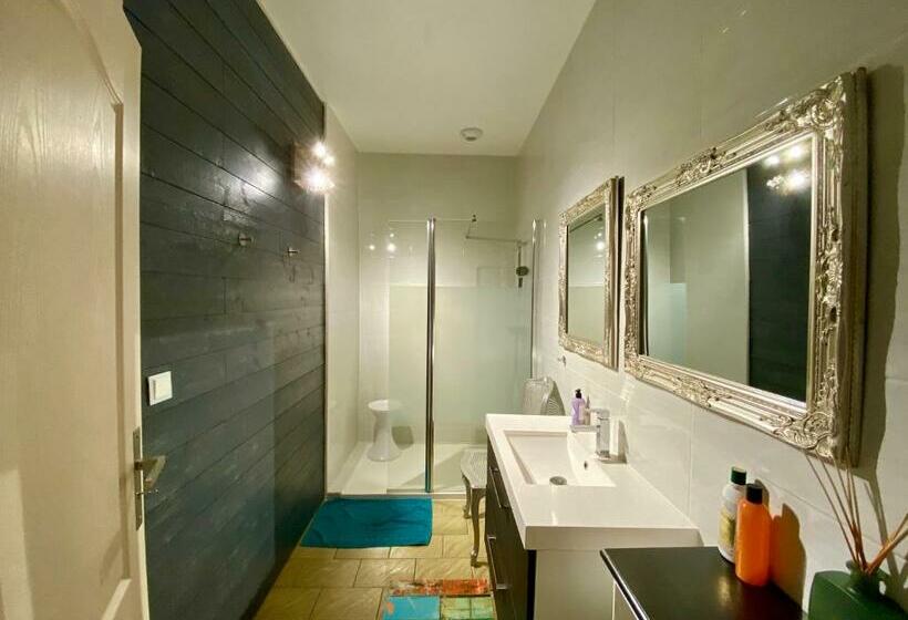 Люкс, ô Clair De Lune Chambres D Hôtes Climatisées à Sarlat   Parking Privé   Piscine Chauffée   Espace Bi