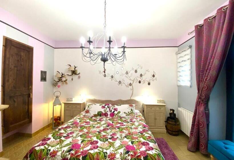 Люкс, ô Clair De Lune Chambres D Hôtes Climatisées à Sarlat   Parking Privé   Piscine Chauffée   Espace Bi