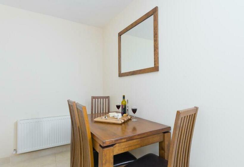 Апартаменты 1 Спальня, Five Lamps Suites