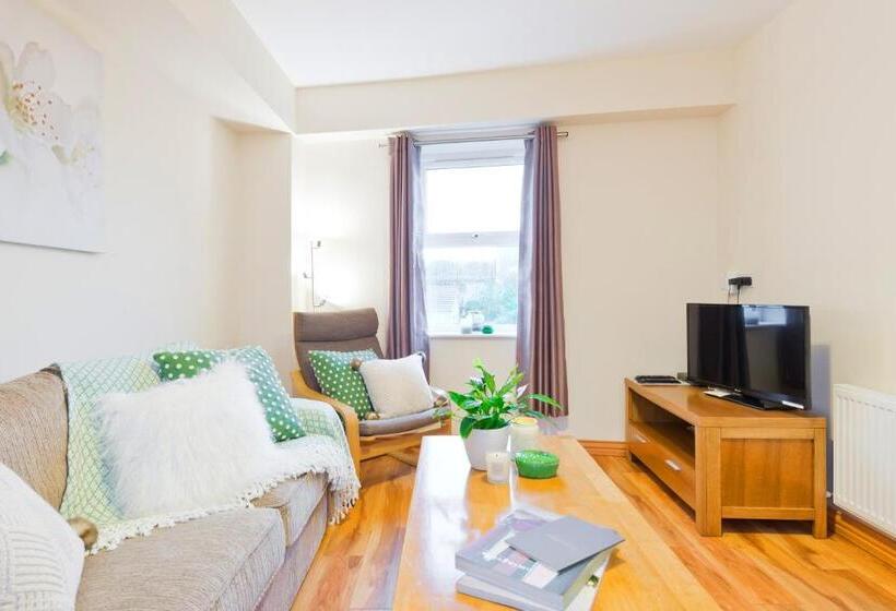 Апартаменты 2 Спальни, Five Lamps Suites