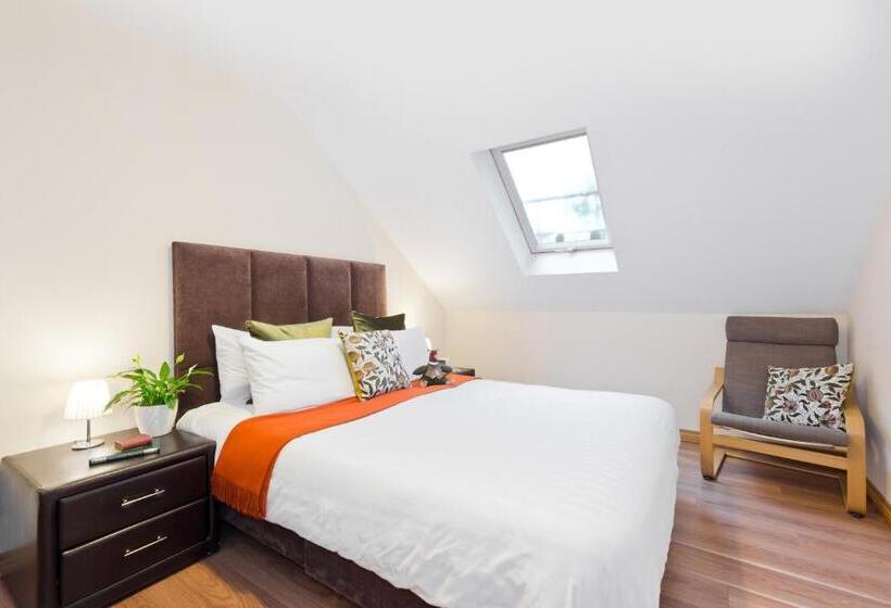 Апартаменты 2 Спальни, Five Lamps Suites