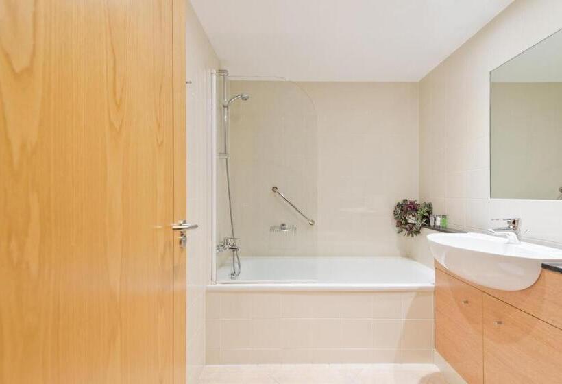 Апартаменты 2 Спальни, Five Lamps Suites