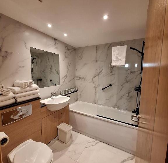 Апартаменты 2 Спальни, Five Lamps Suites